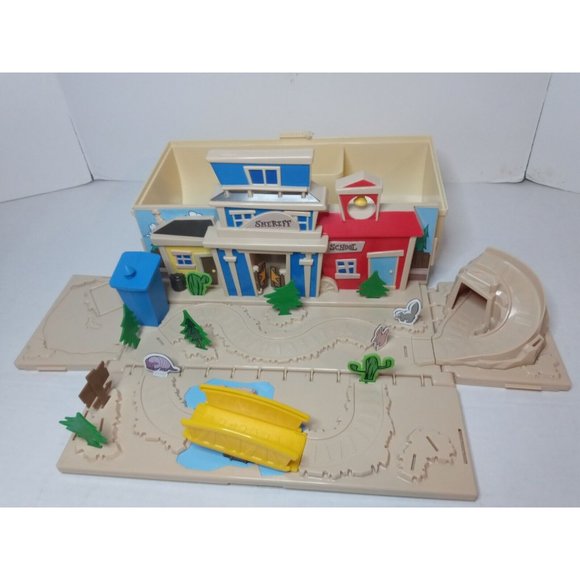 Disney Toys Disney Pixar Toy Story Woody Toy Chest Mini Playset